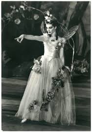 Vivien Leigh as Titania